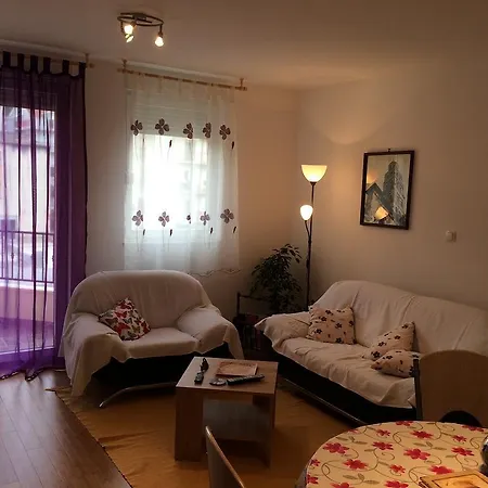 Mimi Apartment Split