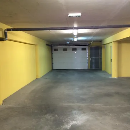Mimi Apartment Split